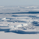 Icebergs tabulares vistos en las proximidades del A68. Estos objetos son remanentes de la ruptura que produjo A68.